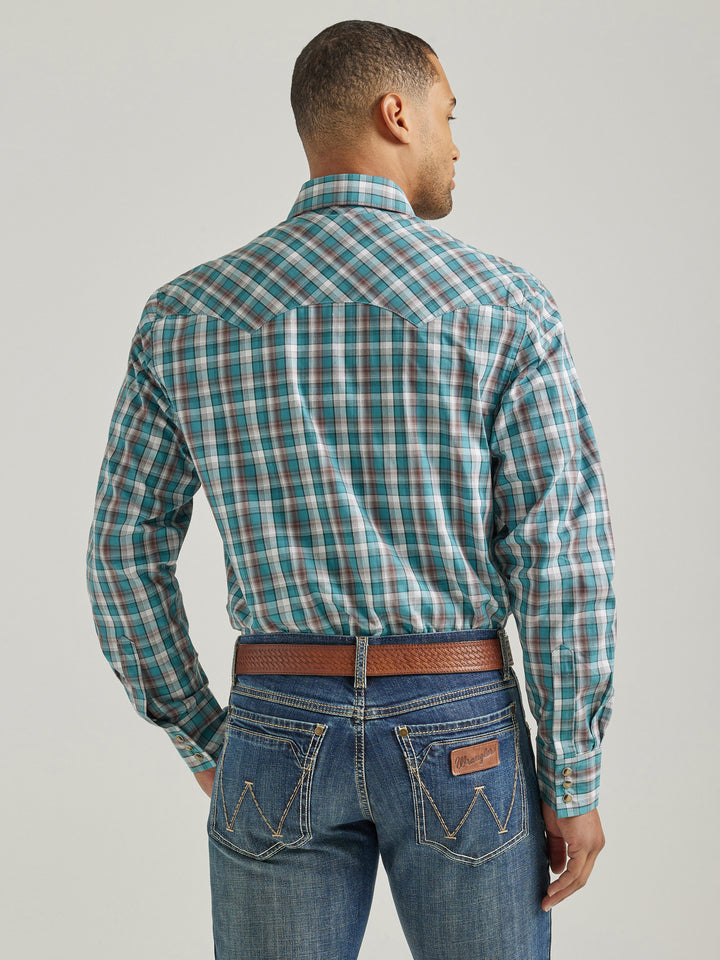 Wrangler Men's Retro Modern Fit Long Sleeve Snap Shirt