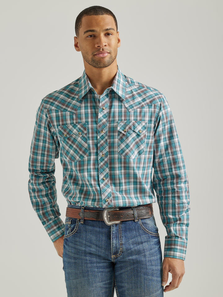 Wrangler Men's Retro Modern Fit Long Sleeve Snap Shirt