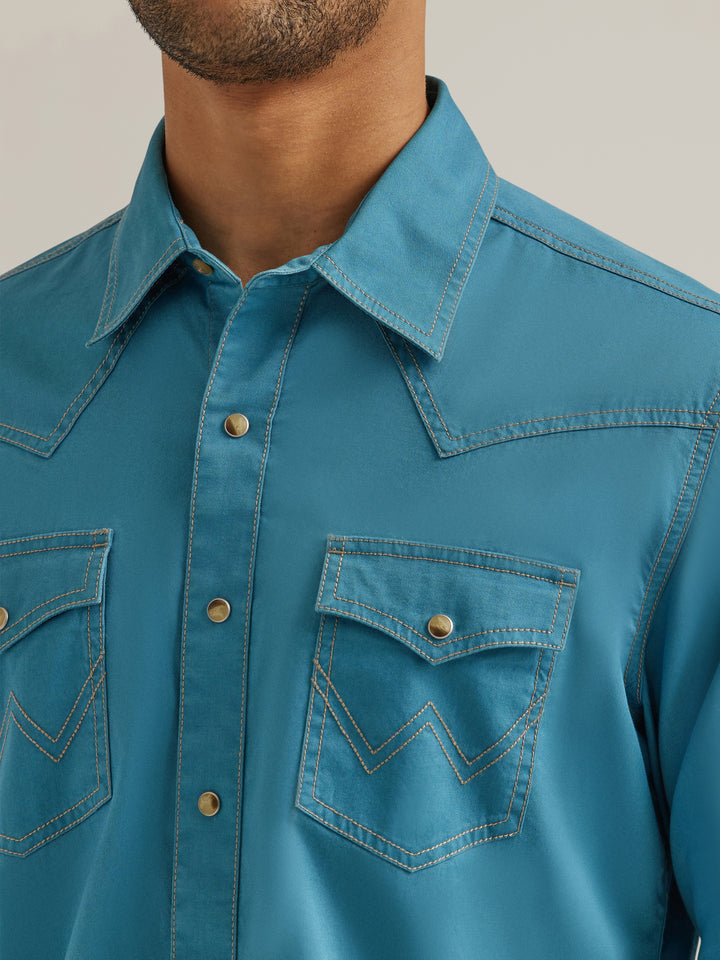 Wrangler Men's Rich Turquoise Solid Western Snap Shirt