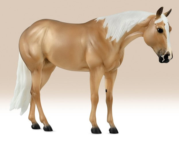 Breyer Horse Ebony Shines and Charlize Quarter Horse Set
