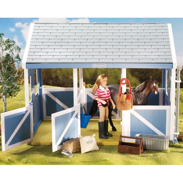 Breyer Stable Feeding Accessories