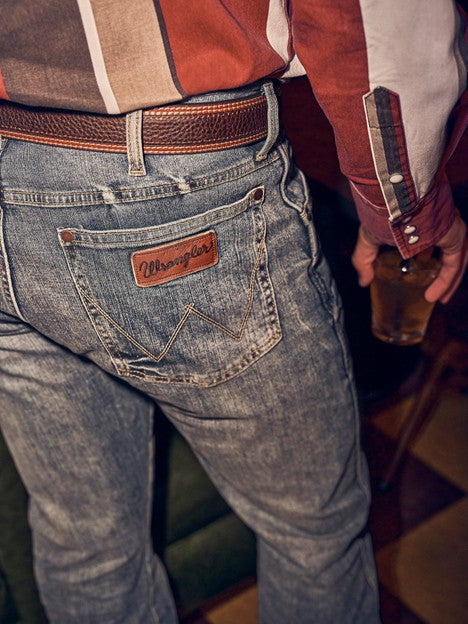 Wrangler Men's Retro Greeley Slim Fit Bootcut Jean