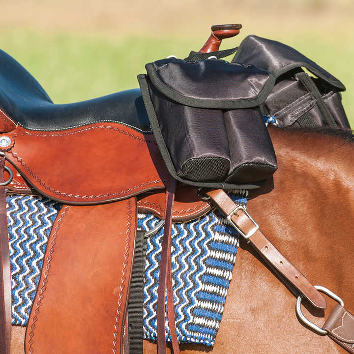 Cashel Medium Horn Bag - West 20 Saddle Co.