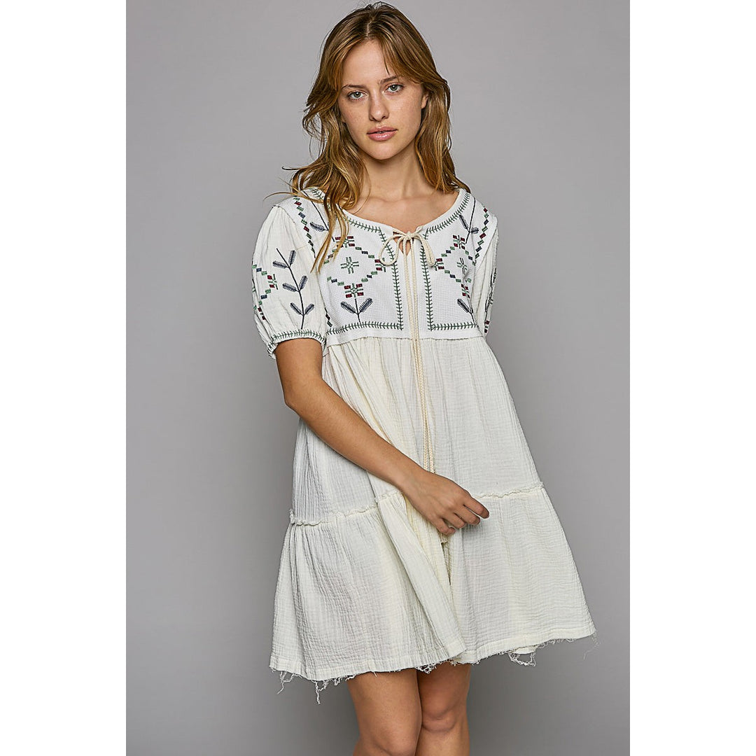 POL Women's Ivory Embroidered Mini Dress Large POL Women's Ivory Embroidered Mini Dress Large