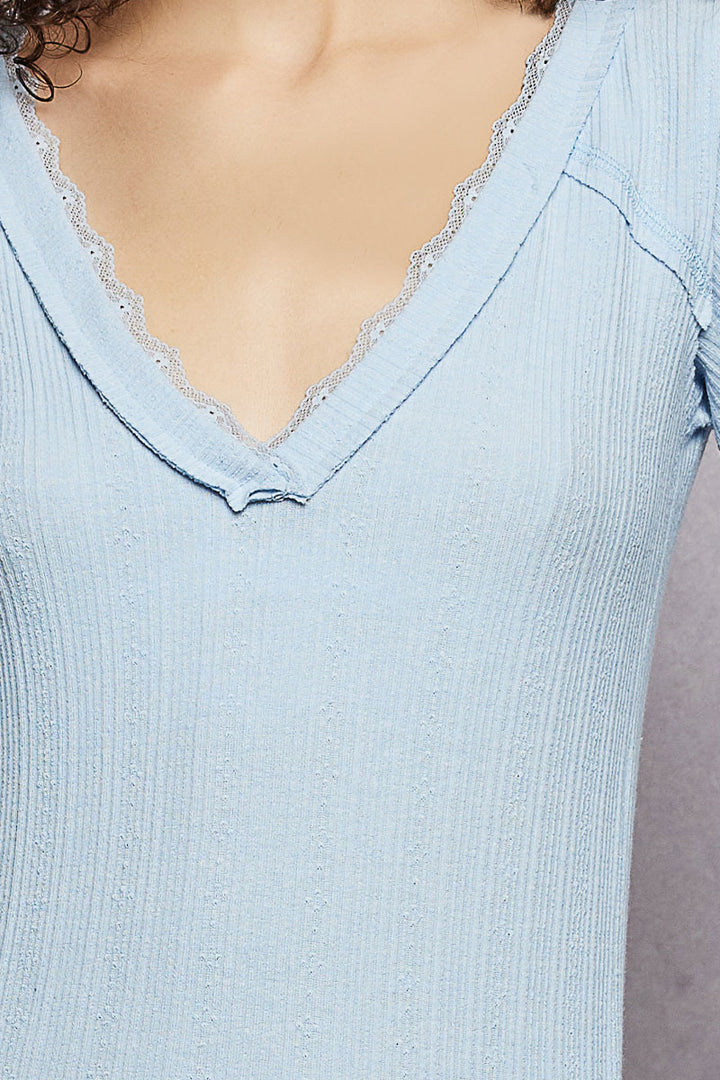 POL Women's Powder Blue V-Neck Long Sleeve Ribbed Top - West 20 Saddle Co.