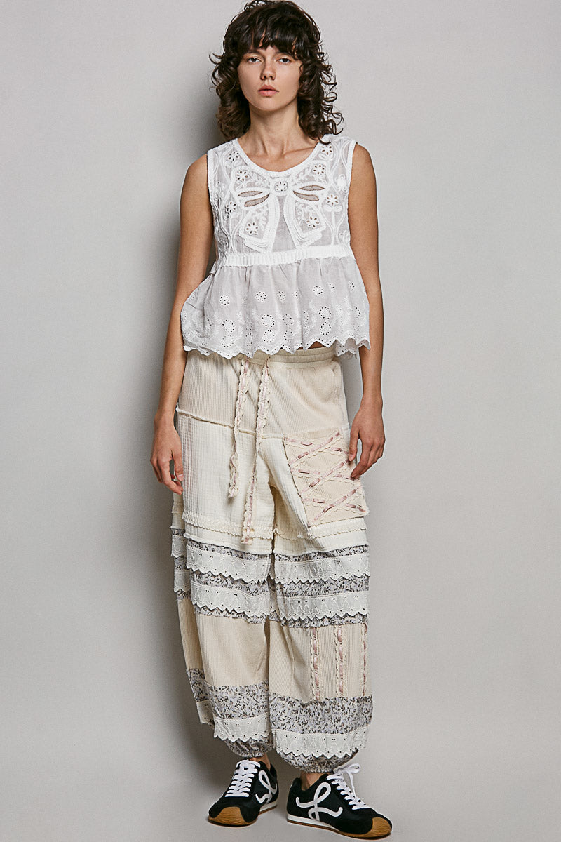 POL Women's Off White Scalloped Crocheted Flowy Fit Top