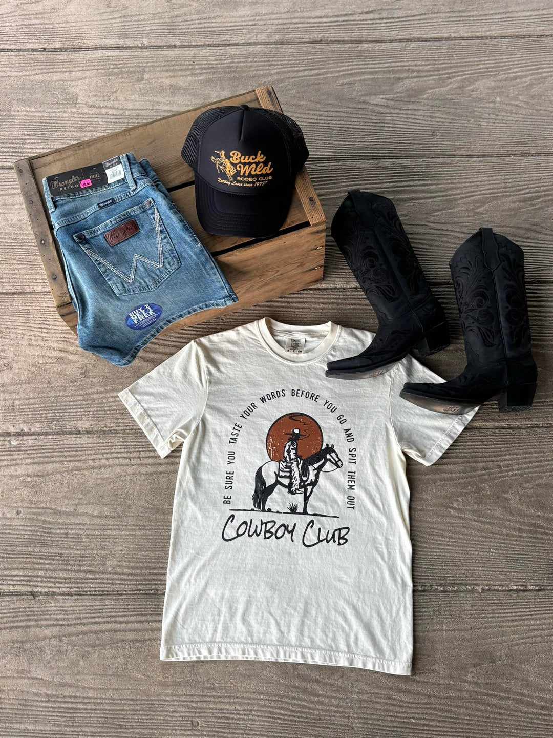 Howdy Hanny Women's Ivory Cowboy Club Tee