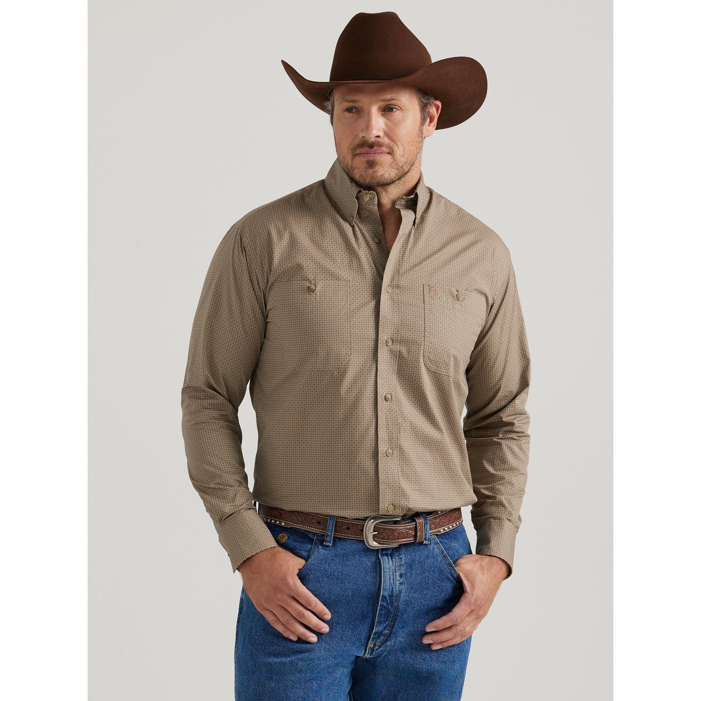 Wrangler Men's George Strait Two Pocket Long Sleeve Shirt