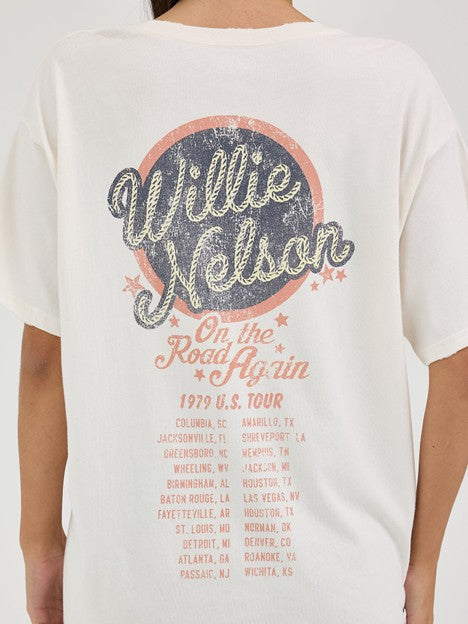 Wrangler Women's Marshmallow Oversized Willie Nelson Band Tee