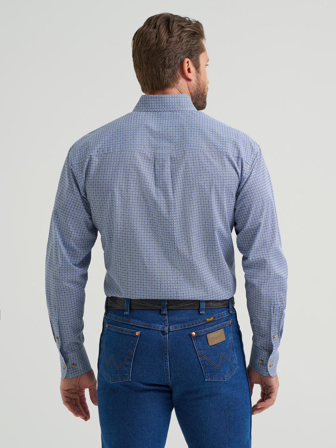 Wrangler Men's Slate Blue Relaxed Fit Classic Button Down Shirt