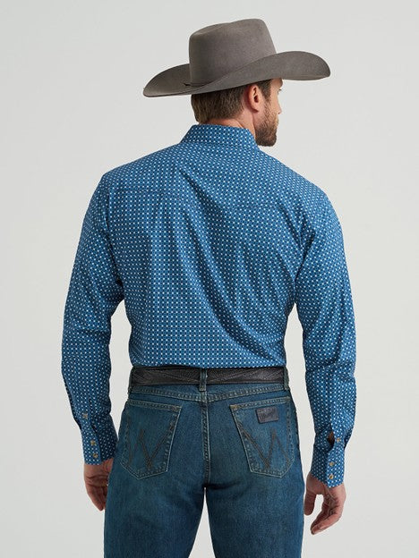 Wrangler Men's Blue Mixed Print 20X Competition Two Pocket Snap Shirt