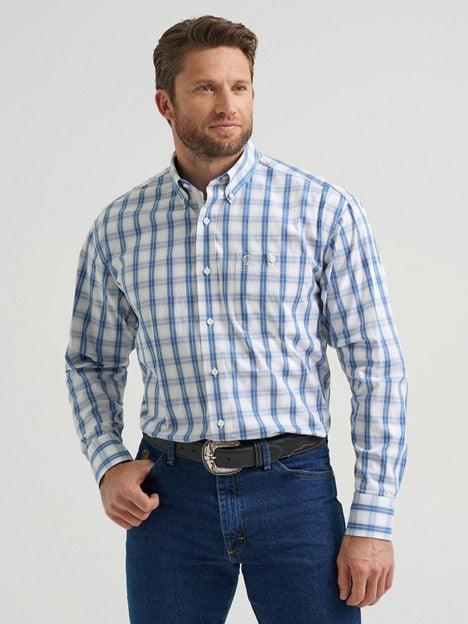 Wrangler Men's Navy Blue Plaid George Strait One Pocket Button Down Shirt