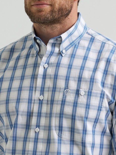 Wrangler Men's Navy Blue Plaid George Strait One Pocket Button Down Shirt
