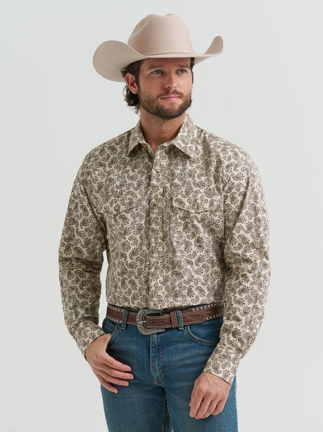 Wrangler Men's Saddle Paisley 20X Competition Two Pocket Western Snap Shirt