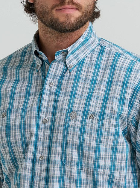 Wrangler Men's Verdigris Plaid George Strait Two Pocket Button Down Shirt