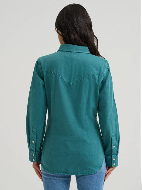 Wrangler Women's Turquoise Colorwash Iconic Snap Shirt