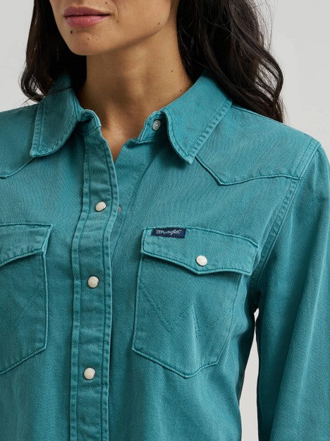 Wrangler Women's Turquoise Colorwash Iconic Snap Shirt