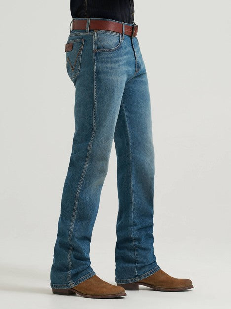 Wrangler Men's Wes Retro Slim Bootcut Jean