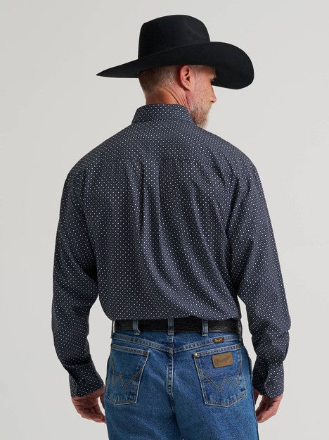 Wrangler Men's Black Diamond George Straight Performance Button Down Shirt