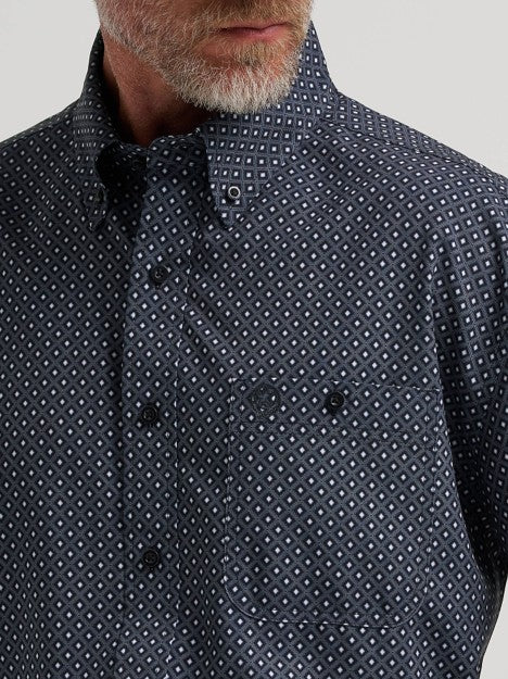 Wrangler Men's Black Diamond George Straight Performance Button Down Shirt