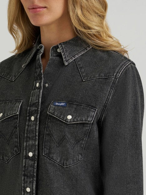 Wrangler women's black colorwash iconic snap shirt with long sleeves and western snap closures