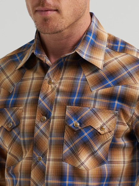 Wrangler Men's Caramel Retro Sawtooth Pocket Western Snap Shirt