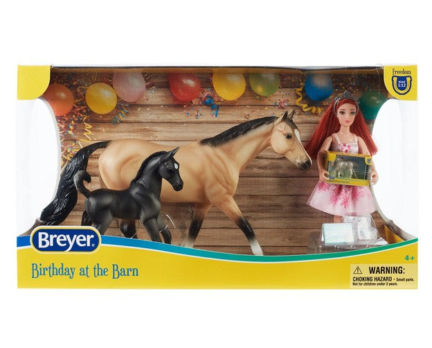 Breyer Birthday at the Barn Set