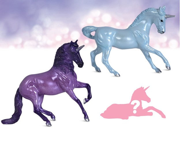 Breyer Dazzling Cliffs Unicorn Family Foal Surprise
