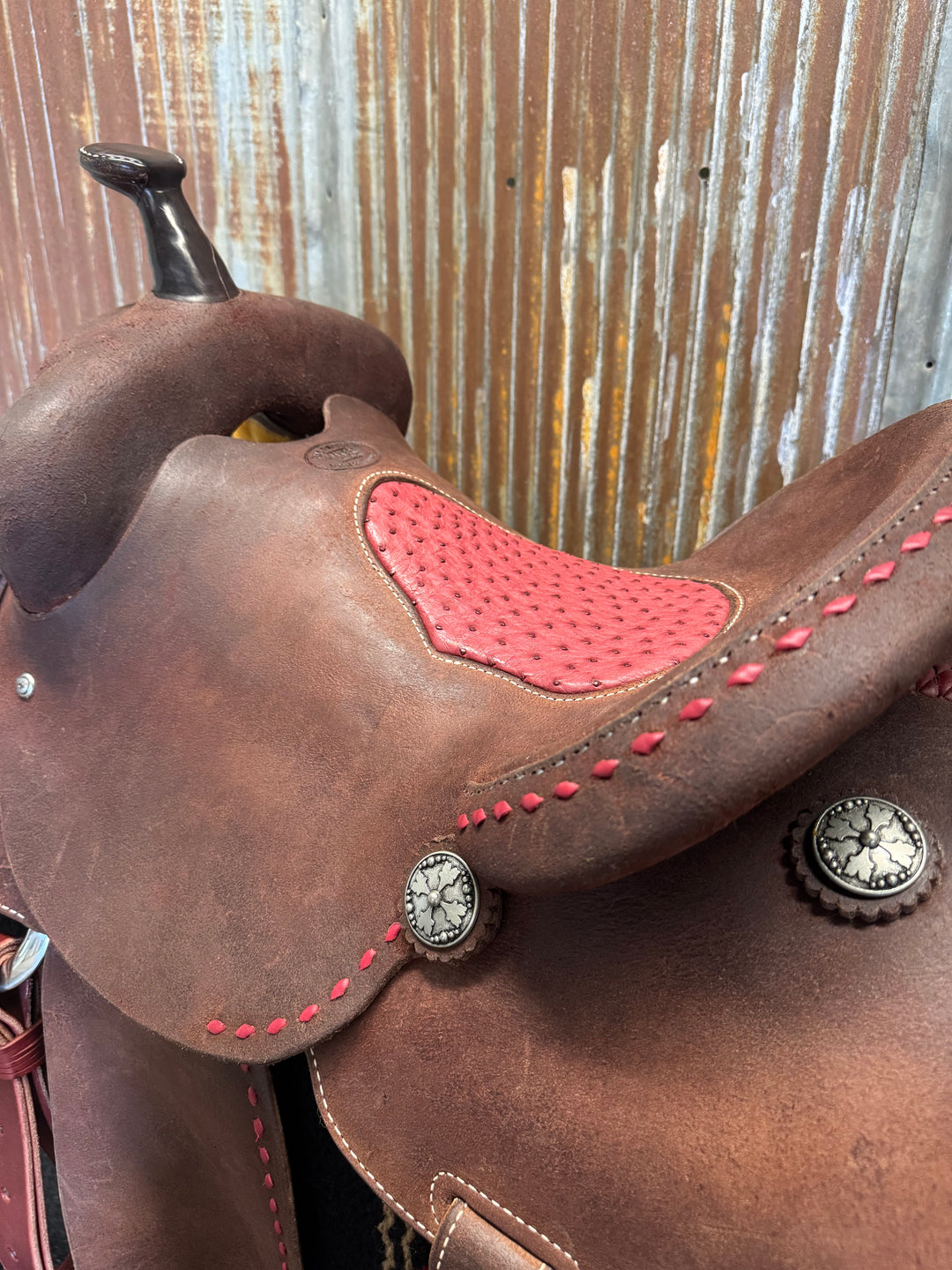 RW Bowman Cranberry Buckstitch Ostrich Barrel Saddle
