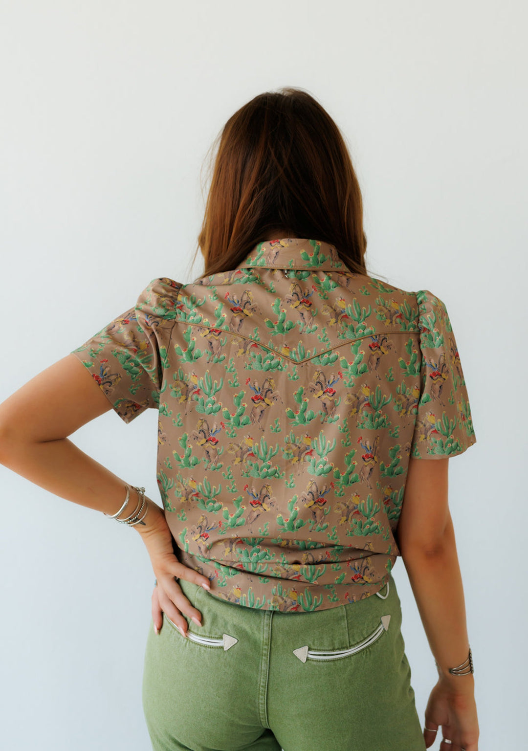 Howdy Hanny Women's Retro Cactus Peral Snap Shirt