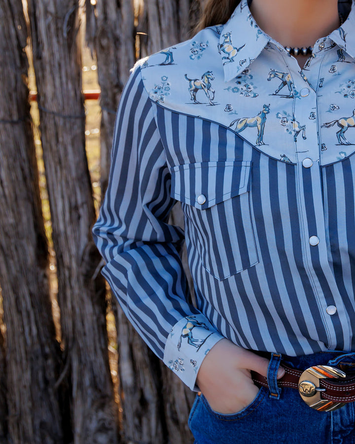 Howdy Hanny Women's Blue Foal Floral Pearl Snap Shirt