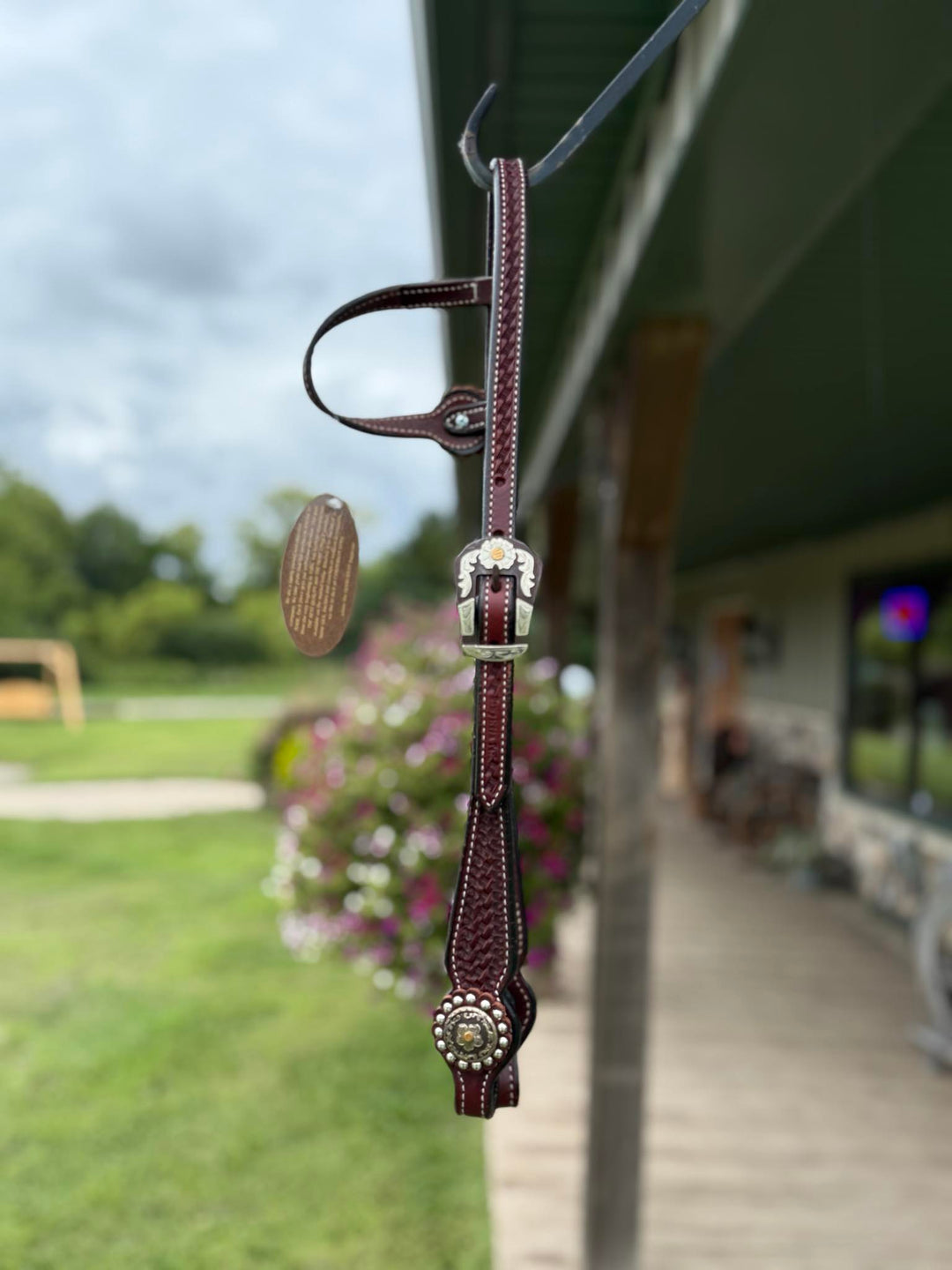 Cowperson Tack Dark Oiled One Ear Headstall-Floral Star Concho