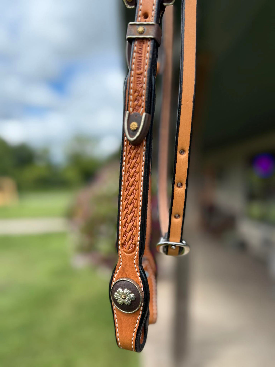Cowperson Tack Light Oiled Browband Headstall-Floral Buckle and Concho Set
