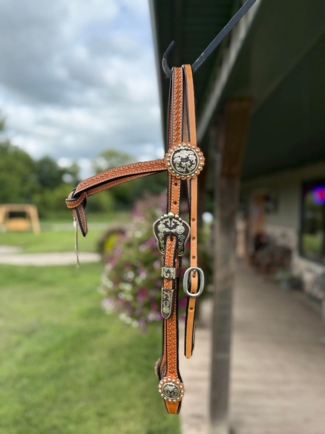 Cowperson Tack Light Oil X Browband Headstall