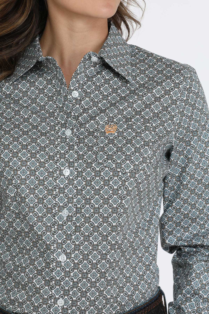 Cinch Women's White and Green Geometric Button Down Shirt