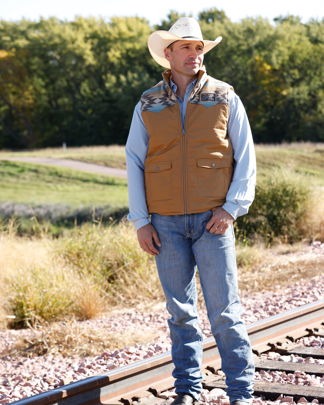 Cinch Men's Reversible Tan and Blue Quilted Vest