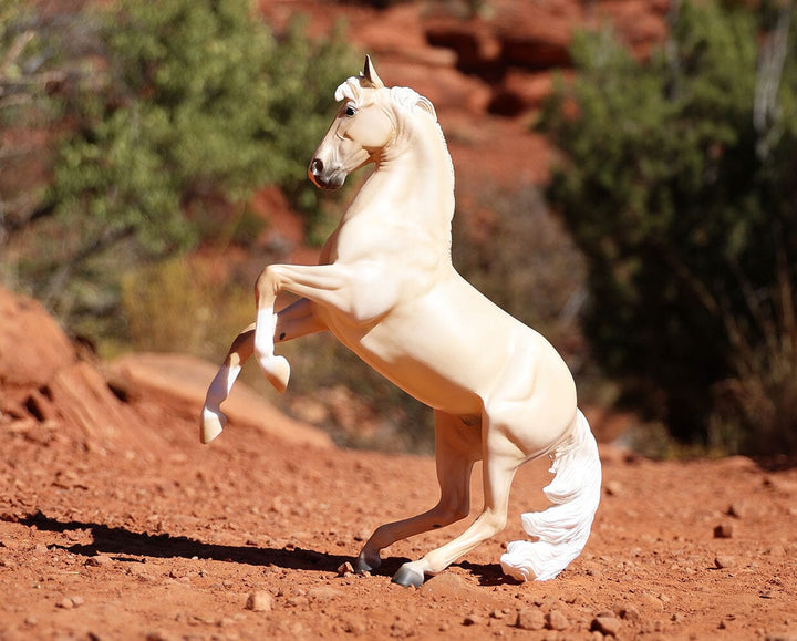 Breyer 30th Anniversary Horse Cloud