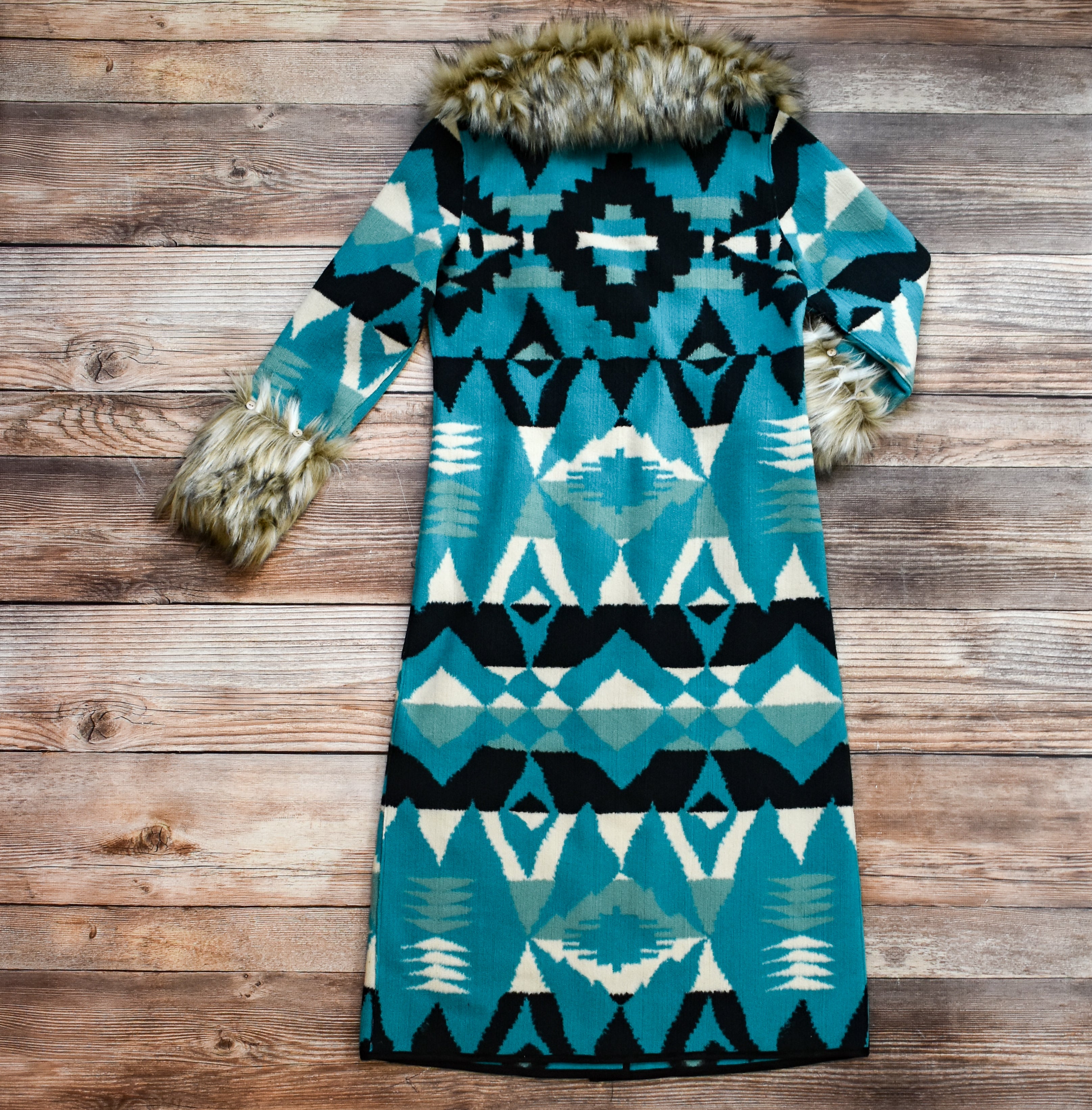 Tasha Polizzi Women's Taconic Blanket Coat – West 20 Saddle Co.