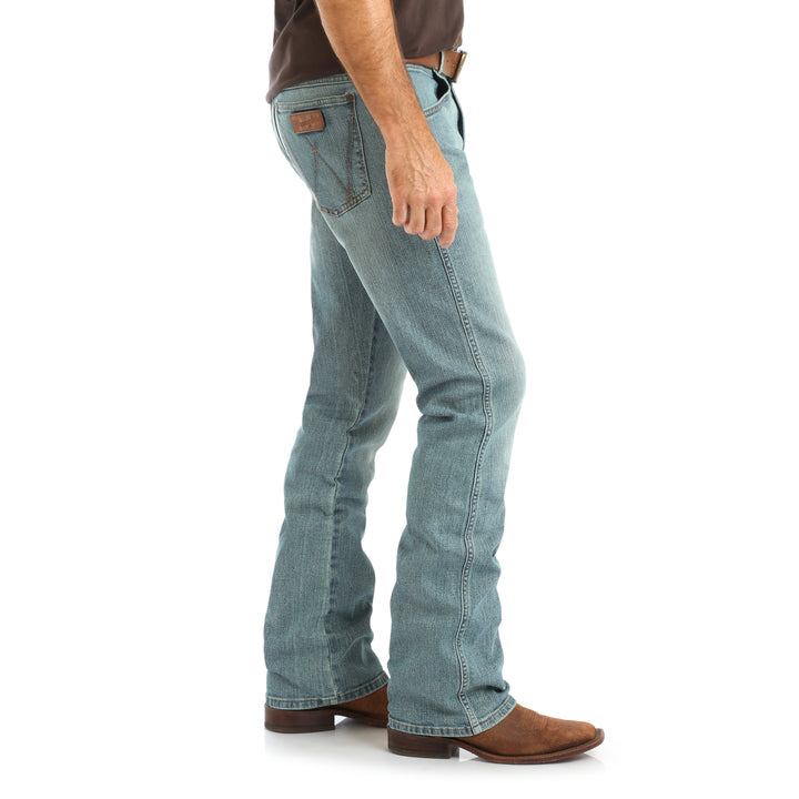 Wrangler Retro Men's Rockdale Slim Boot Jean